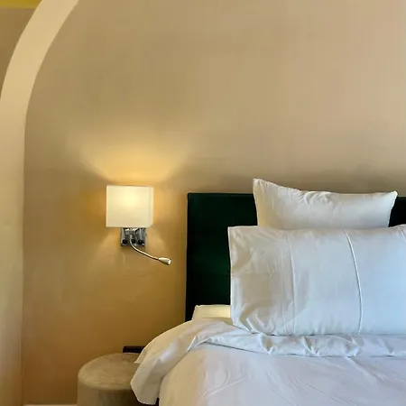Апартаменты Escape With Pool In